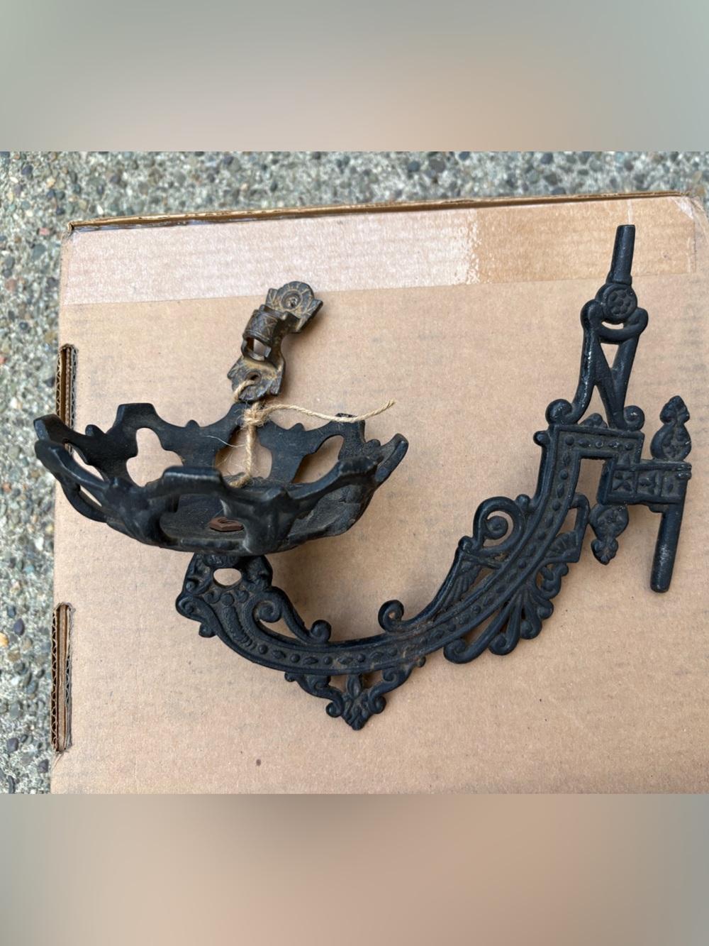Iron black metal vintage Wall Hanger w/ swinging mount bracket. Freeport Dover